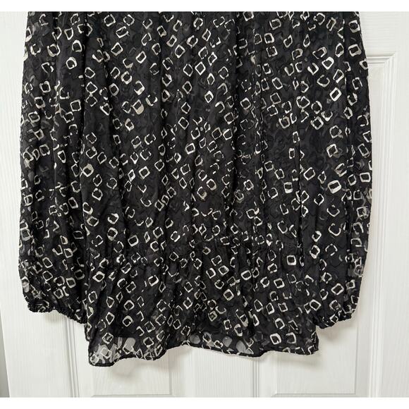 Chico's Women's Black & White Sheer Long Sleeve Top Size 1. - Picture 3 of 13